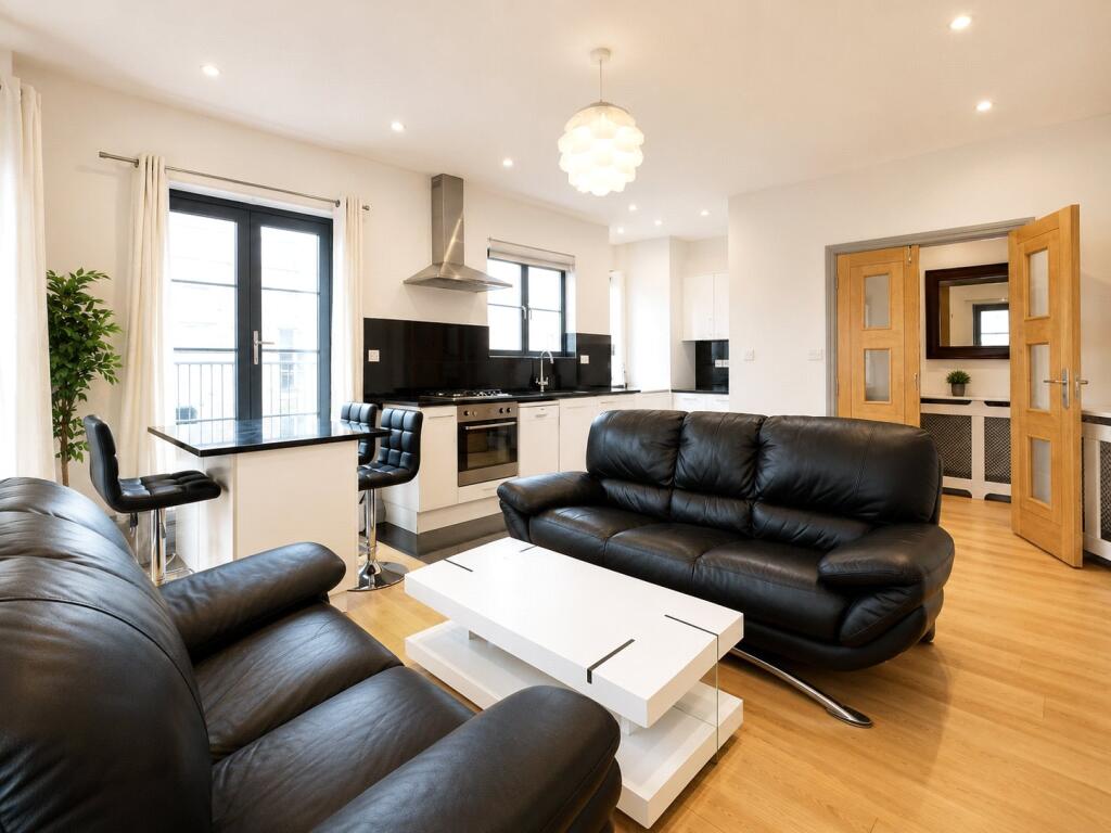 2 bed Penthouse for rent in London. From Claremont Estates - London