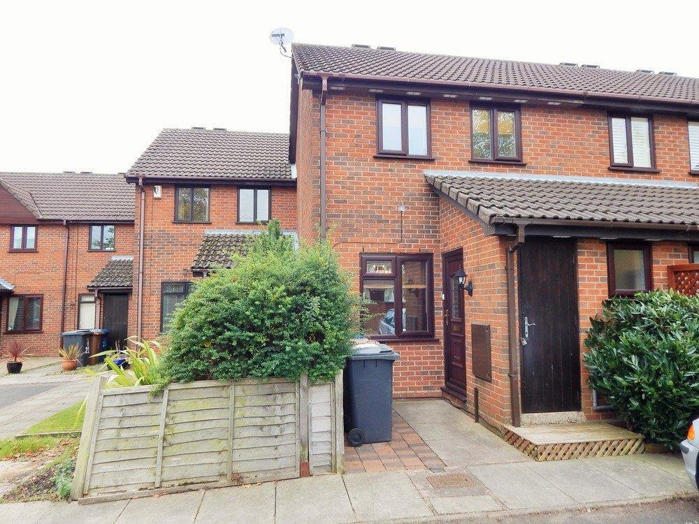 2 bed Mid Terraced House for rent in Burntwood. From Chariot Estates - Burntwood