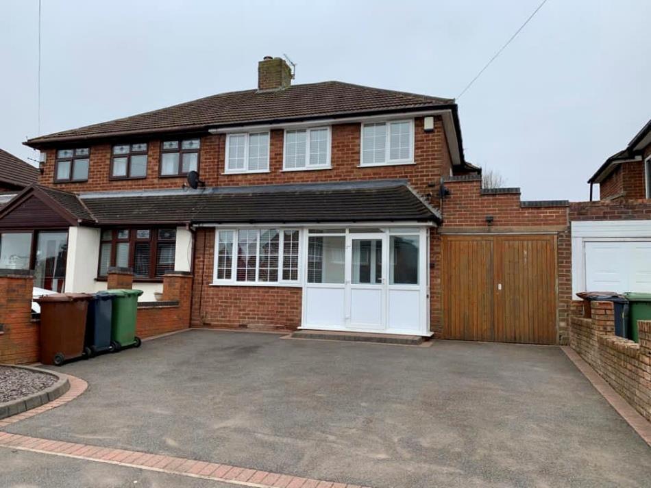3 bed Semi Detached for rent in Brownhills. From Chariot Estates - Burntwood