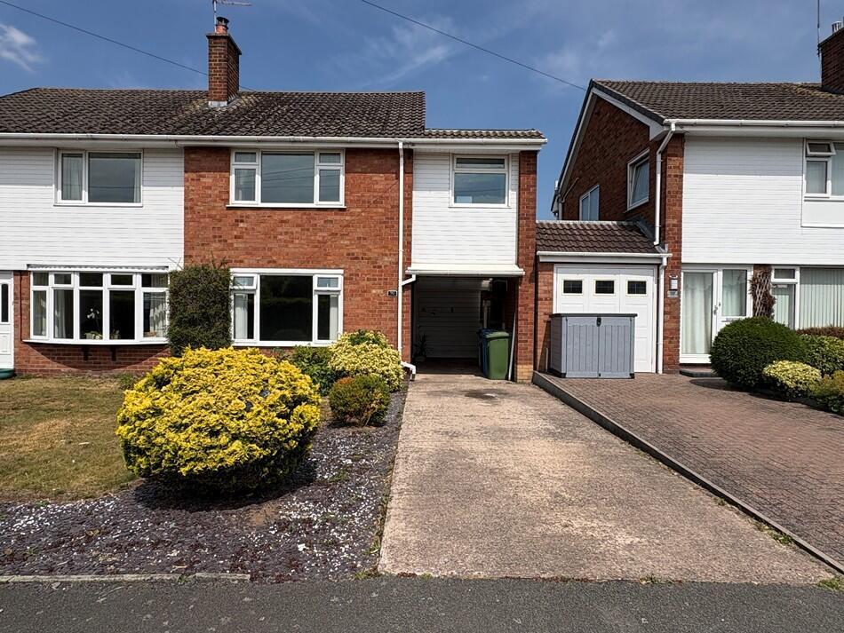 3 bed Semi Detached for rent in Penkridge. From Chariot Estates - Burntwood 3 bed Semi Detached for rent in Penkridge. From Chariot Estates - Burntwood