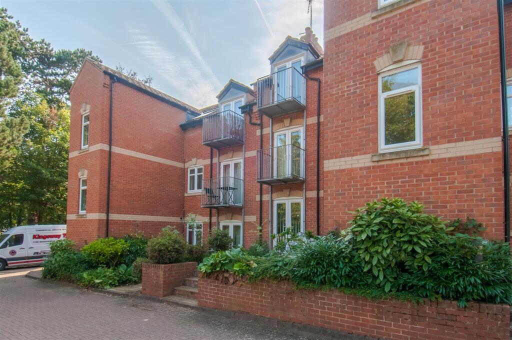 2 bed 1st Floor Flat for rent in Rushden. From Charles Orlebar Estate Agents - Rushden