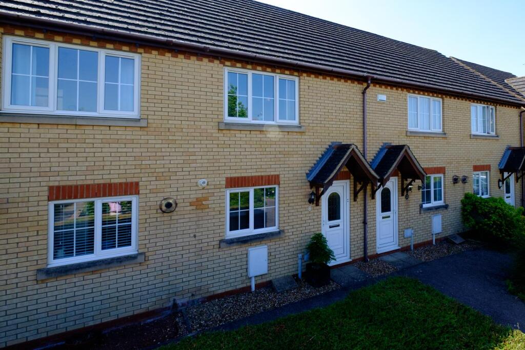 2 bed Mid Terraced House for rent in Higham Ferrers. From Charles Orlebar Estate Agents - Rushden