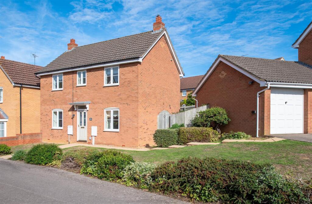 3 bed Detached for rent in Higham Ferrers. From Charles Orlebar Estate Agents - Rushden