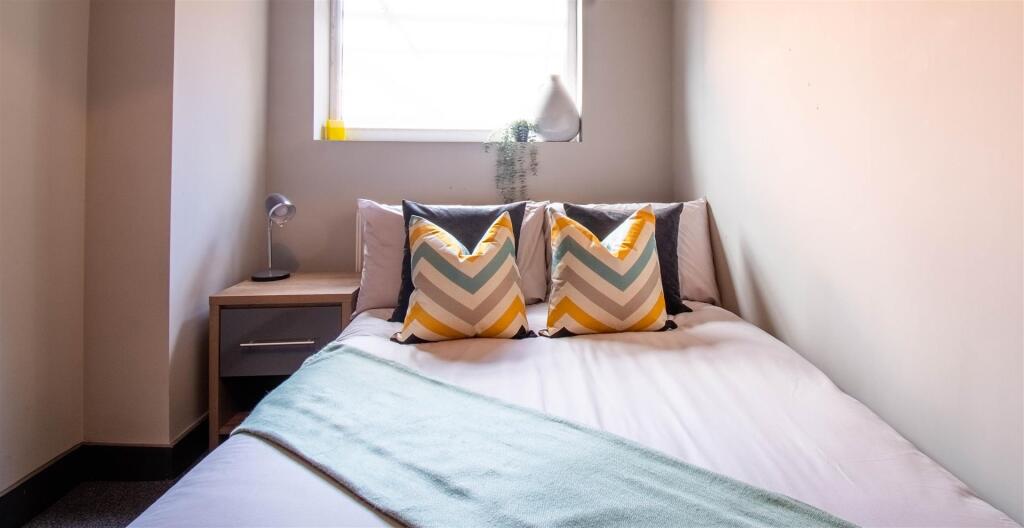 1 bed House Share for rent in Oldham. From Cloud Homes - Salisbury 1 bed House Share for rent in Oldham. From Cloud Homes - Salisbury