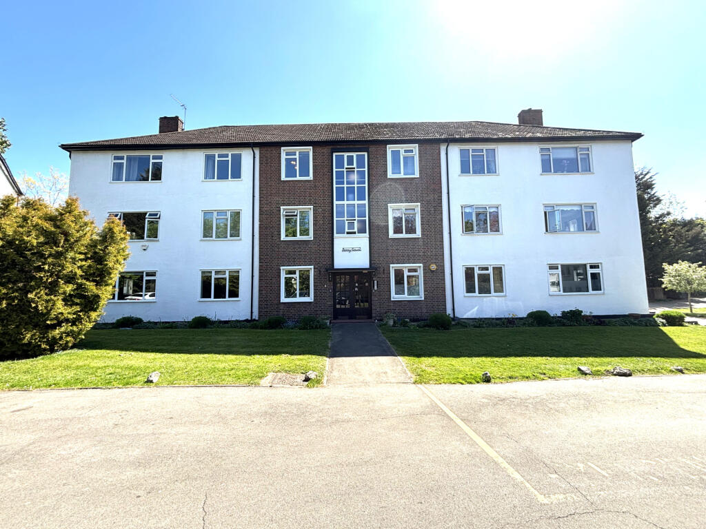 3 bed Apartment for rent in Beckenham. From Coady Phillips - Bromley 3 bed Apartment for rent in Beckenham. From Coady Phillips - Bromley