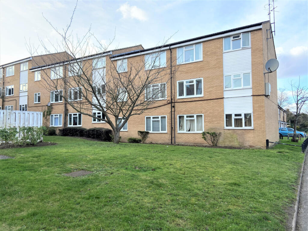 1 bed 1st Floor Flat for rent in Keston Mark. From Coady Phillips - Bromley 1 bed 1st Floor Flat for rent in Keston Mark. From Coady Phillips - Bromley