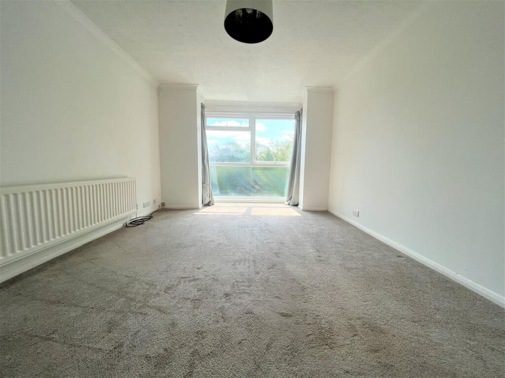 2 bed Apartment for rent in Beckenham. From Coady Phillips - Bromley