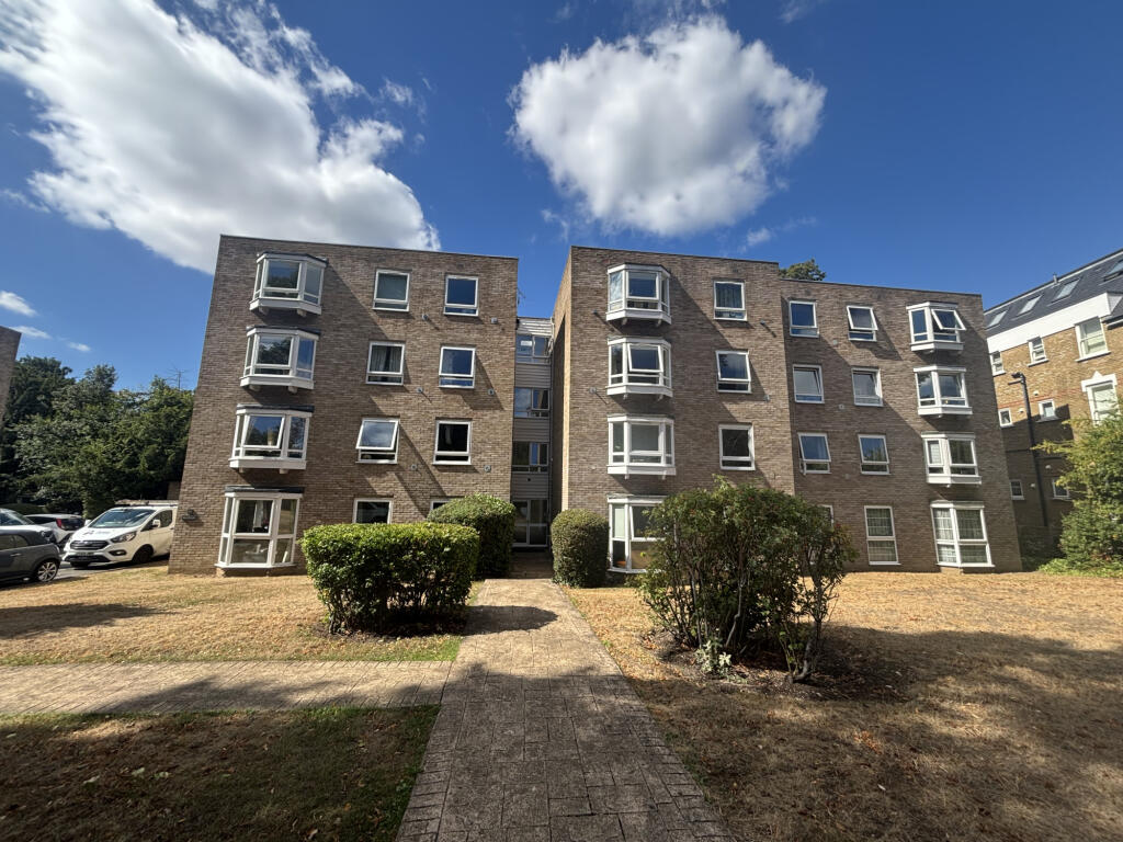 1 bed 1st Floor Flat for rent in Beckenham. From Coady Phillips - Bromley