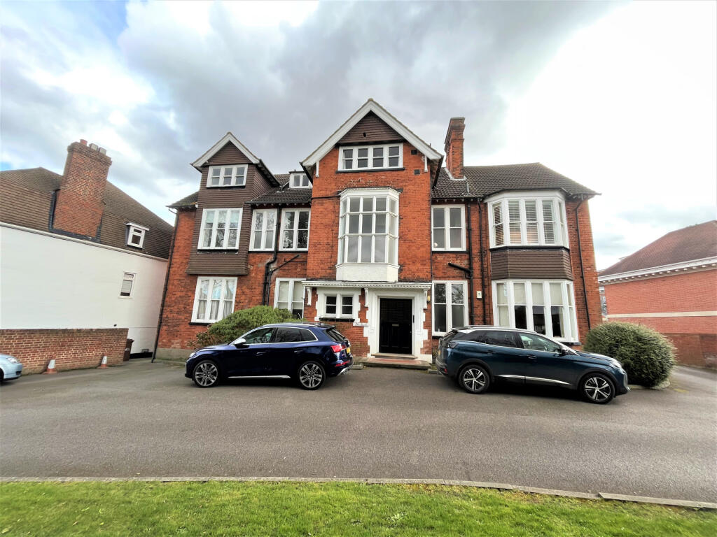 1 bed 1st Floor Flat for rent in Beckenham. From Coady Phillips - Bromley