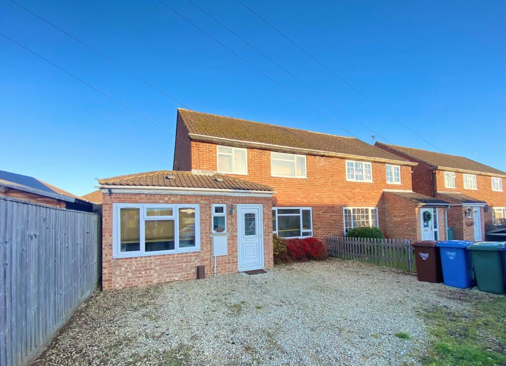 5 bed Semi Detached for rent in Kidlington. From College & County ltd - Oxford