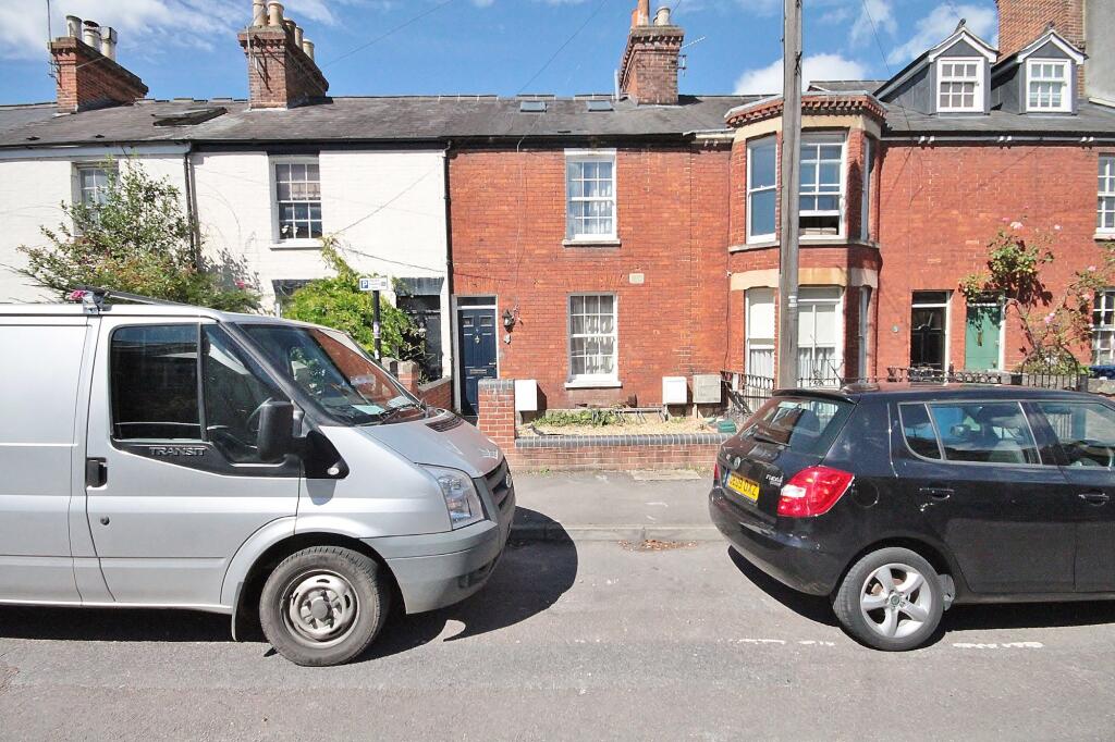 5 bed Mid Terraced House for rent in Oxford. From College & County ltd - Oxford