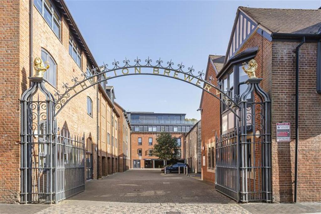 2 bed Apartment for rent in Oxford. From College & County ltd - Oxford 2 bed Apartment for rent in Oxford. From College & County ltd - Oxford