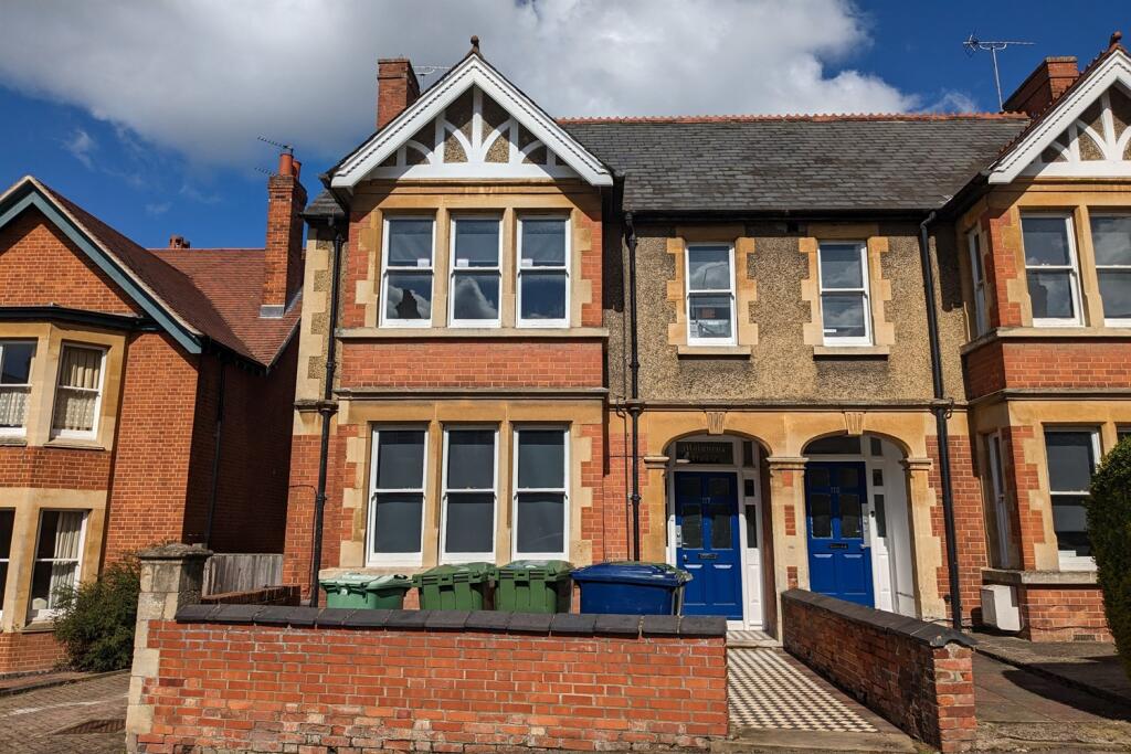 4 bed Apartment for rent in Oxford. From College & County ltd - Oxford