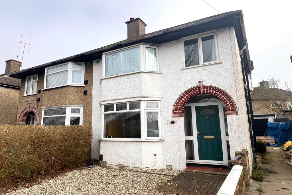 3 bed Semi Detached for rent in Elsfield. From College & County ltd - Oxford