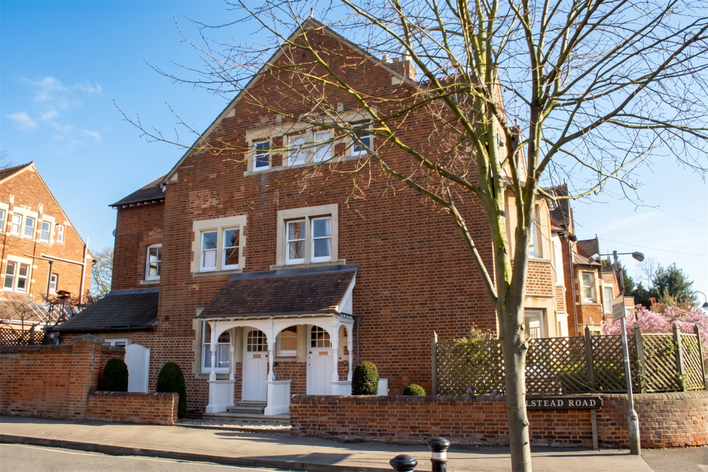 1 bed Apartment for rent in Wolvercote. From College & County ltd - Oxford