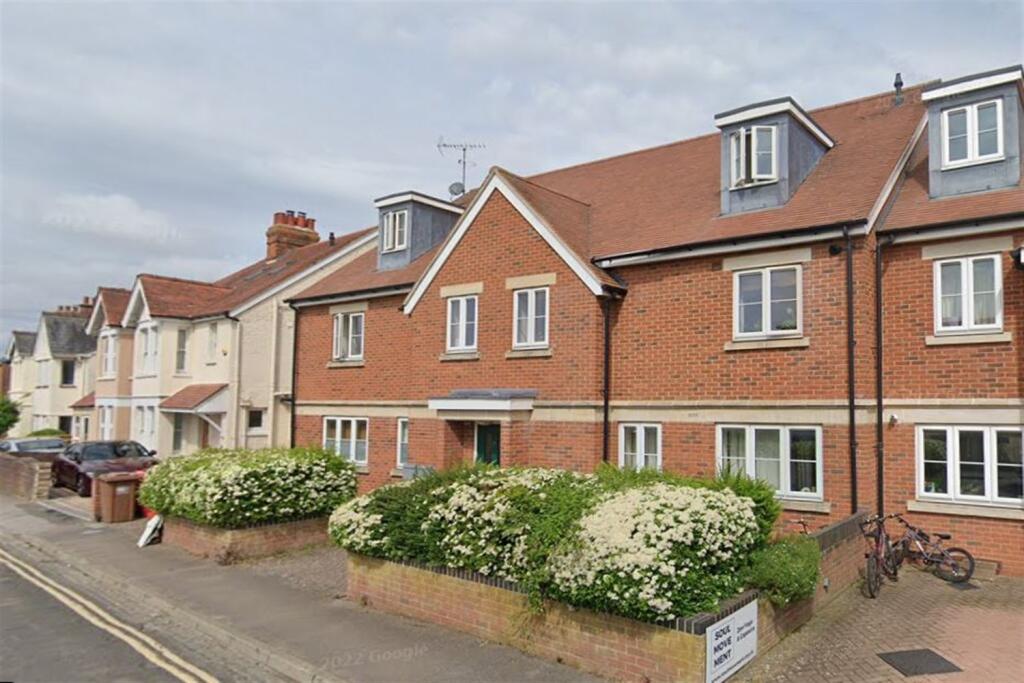 2 bed Apartment for rent in Oxford. From College & County ltd - Oxford