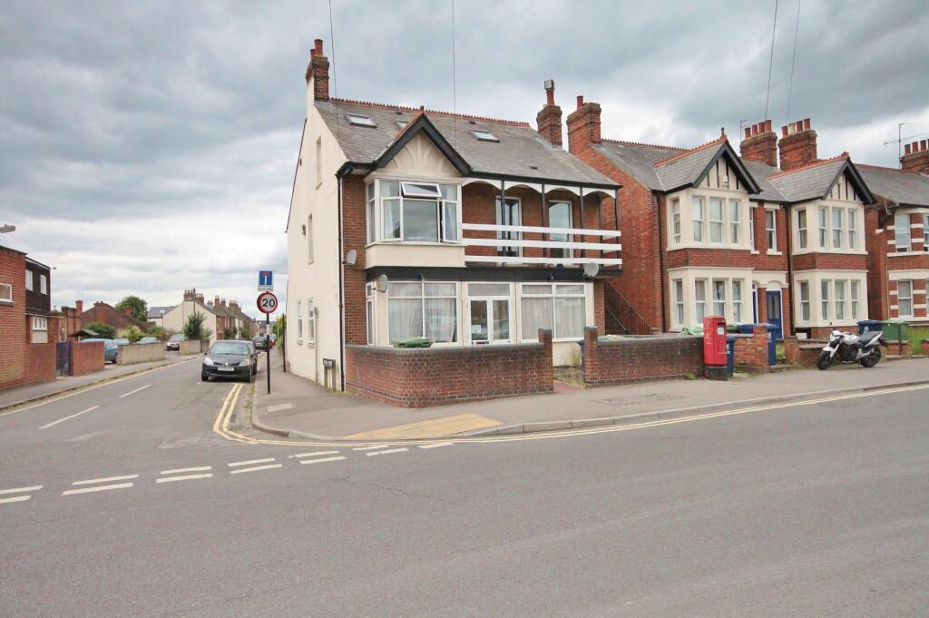 1 bed Apartment for rent in Elsfield. From College & County ltd - Oxford