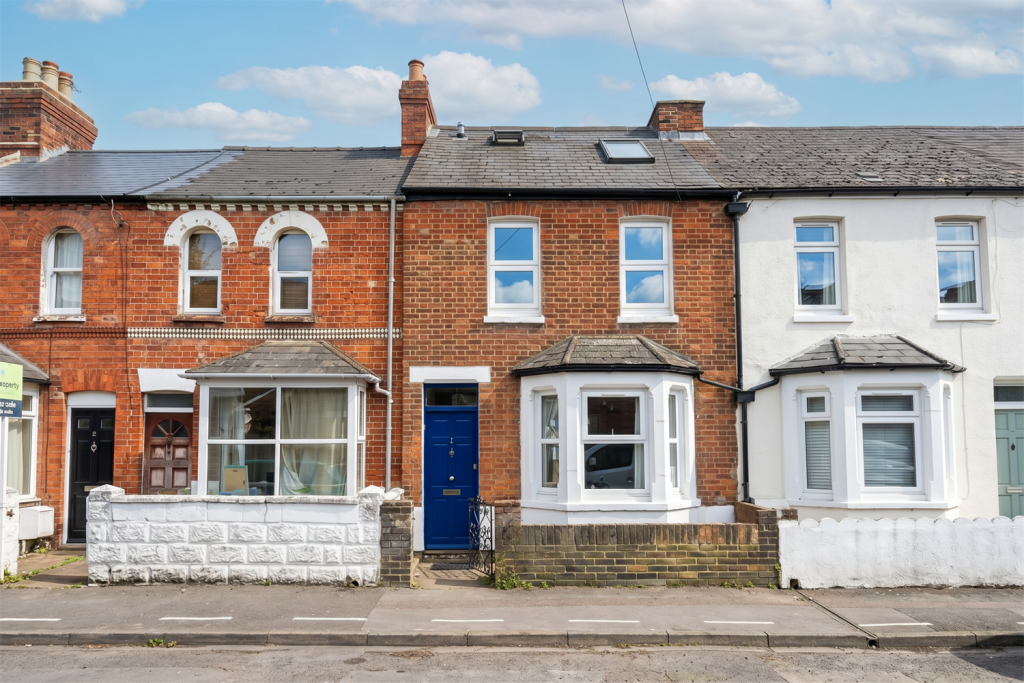 5 bed Mid Terraced House for rent in Sandford-on-Thames. From College & County ltd - Oxford
