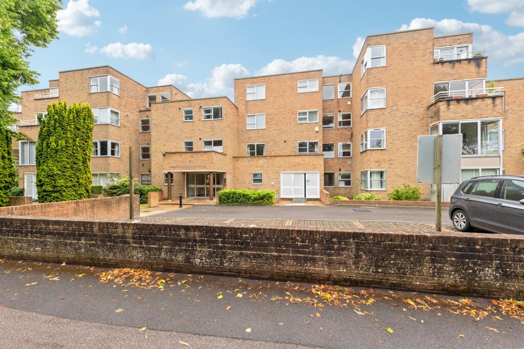 3 bed Apartment for rent in Wolvercote. From College & County ltd - Oxford