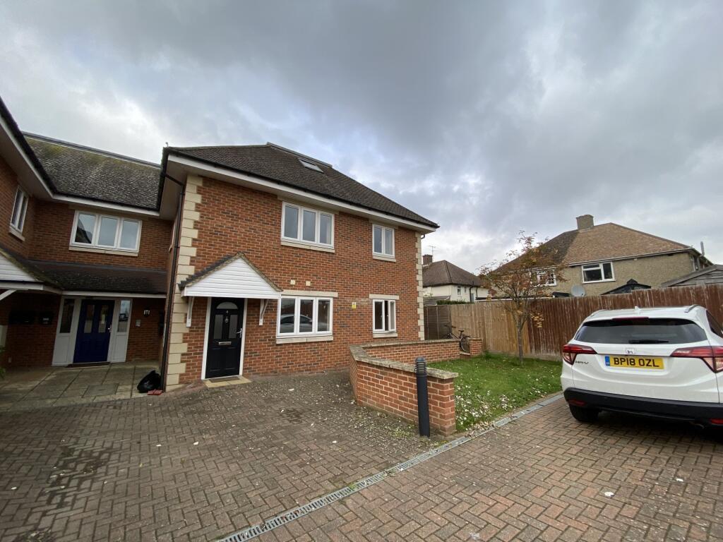2 bed Apartment for rent in Elsfield. From College & County ltd - Oxford