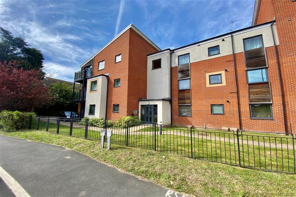 2 bed Apartment for rent in Oxford. From College & County ltd - Oxford