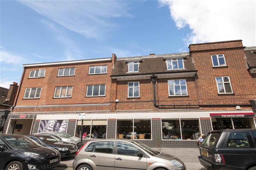 2 bed Apartment for rent in Wolvercote. From College & County ltd - Oxford 2 bed Apartment for rent in Wolvercote. From College & County ltd - Oxford