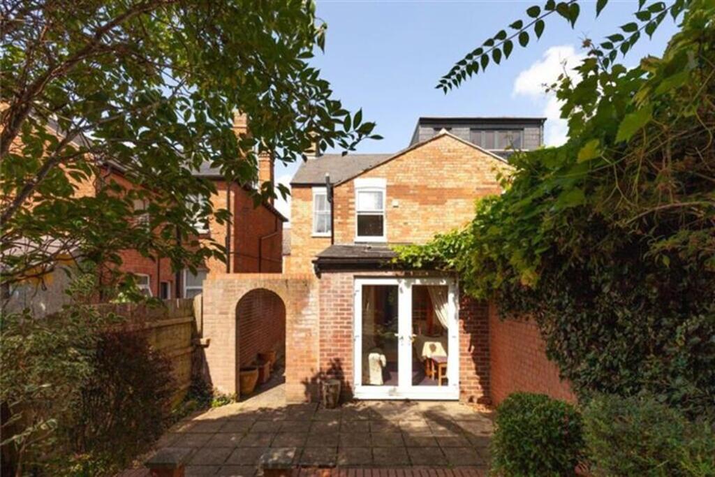 4 bed Semi Detached for rent in Oxford. From College & County ltd - Oxford 4 bed Semi Detached for rent in Oxford. From College & County ltd - Oxford
