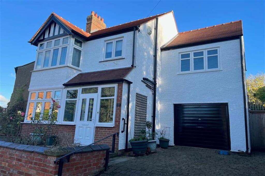 4 bed Detached for rent in Elsfield. From College & County ltd - Oxford 4 bed Detached for rent in Elsfield. From College & County ltd - Oxford