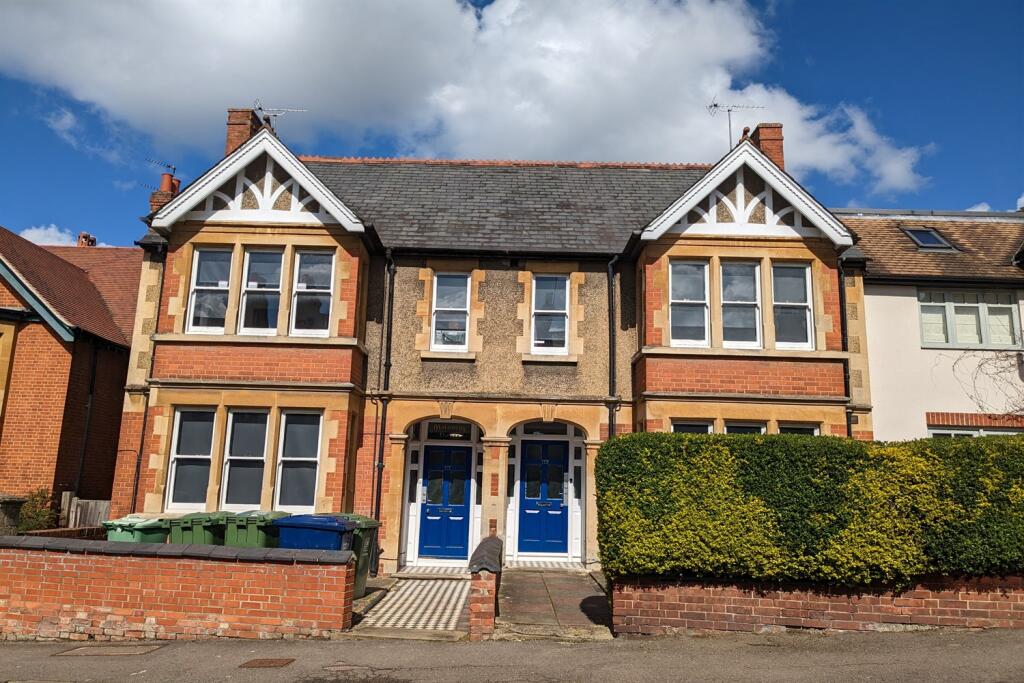 1 bed Apartment for rent in Sandford-on-Thames. From College & County ltd - Oxford