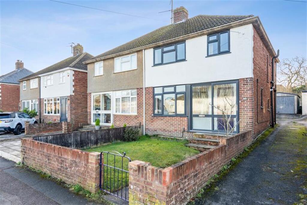 3 bed Semi Detached for rent in Chawley. From College & County ltd - Oxford