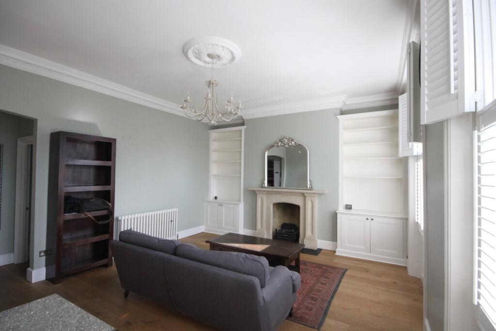 2 bed 1st Floor Flat for rent in Greenwich. From Comber & Company - Blackheath Village
