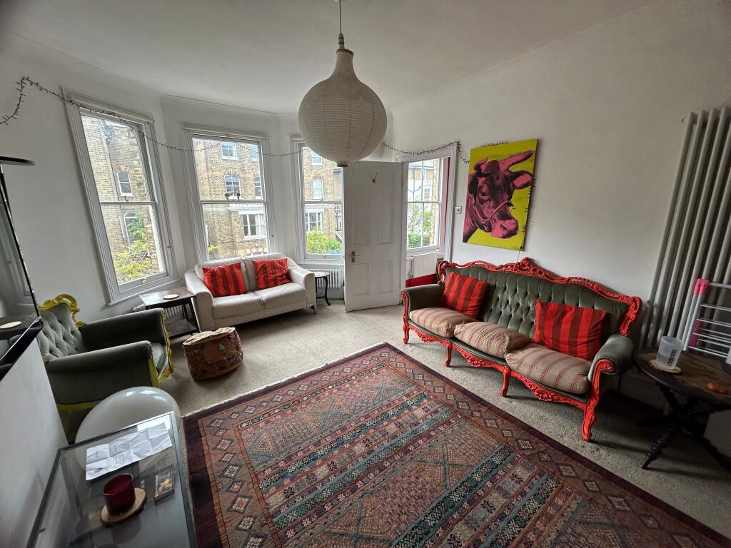 3 bed 1st Floor Flat for rent in Lewisham. From Comber & Company - Blackheath Village 3 bed 1st Floor Flat for rent in Lewisham. From Comber & Company - Blackheath Village