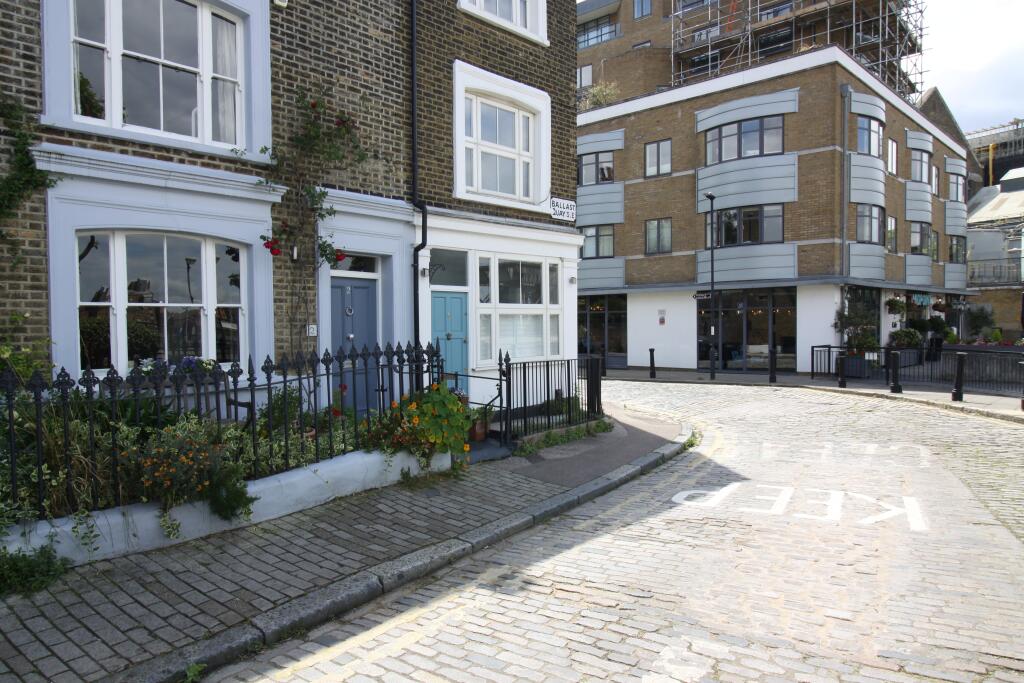 3 bed End of Terrace for rent in Greenwich. From Comber & Company - Blackheath Village