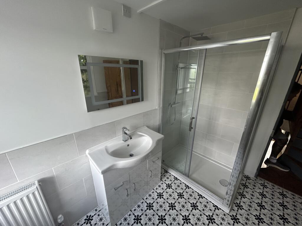 2 bed Mid Terraced House for rent in Greenwich. From Comber & Company - Blackheath Village 2 bed Mid Terraced House for rent in Greenwich. From Comber & Company - Blackheath Village