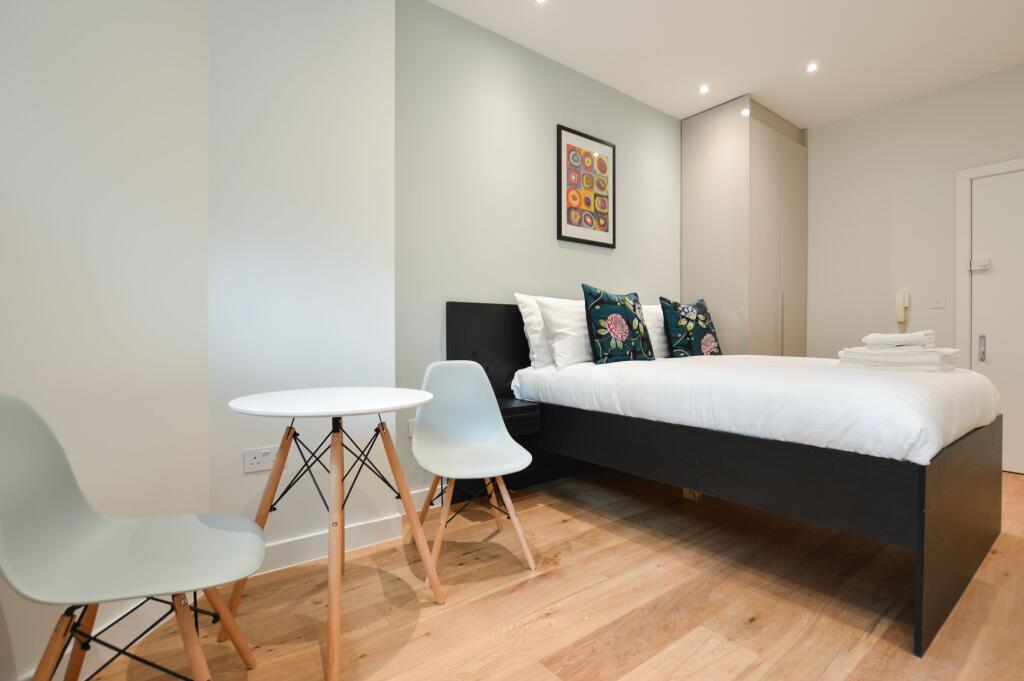 4 bed Apartment for rent in Kensington. From Concept Studio Apartments - London
