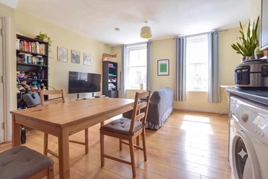 2 bed 1st Floor Flat for rent in Hampstead. From Concept Studio Apartments - London