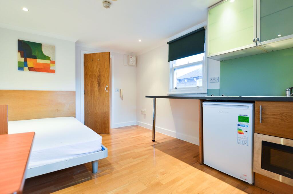 4 bed Studio for rent in Hammersmith. From Concept Studio Apartments - London