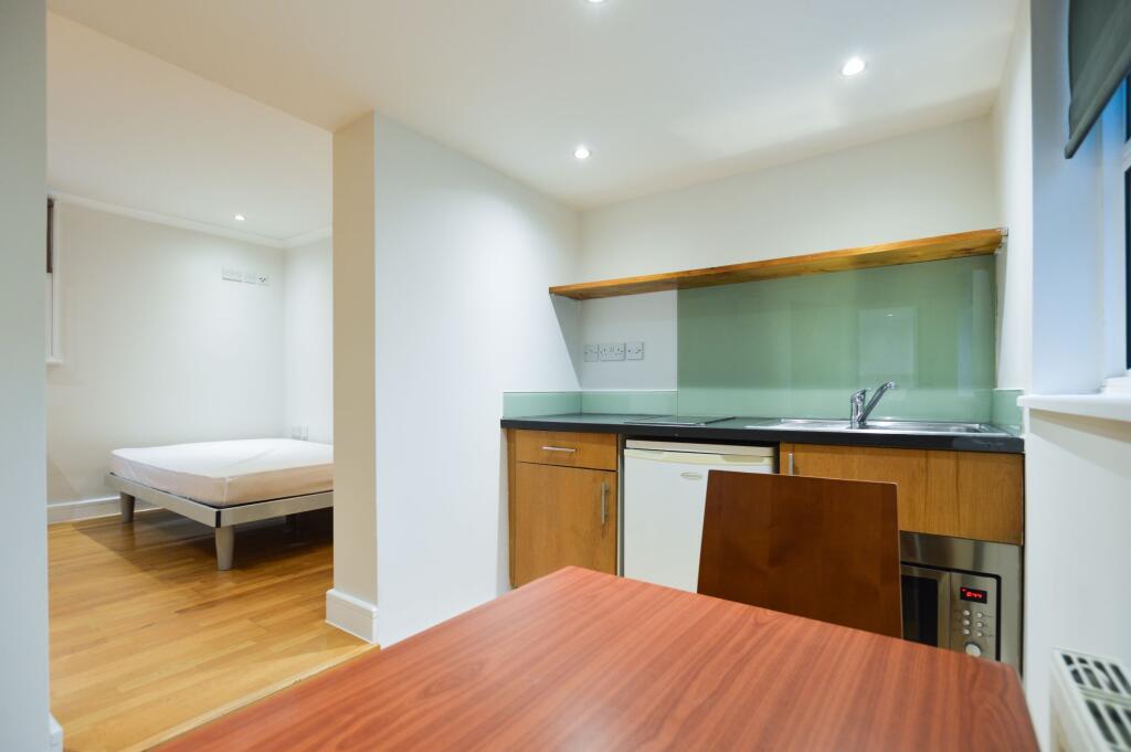 4 bed Studio for rent in Hammersmith. From Concept Studio Apartments - London