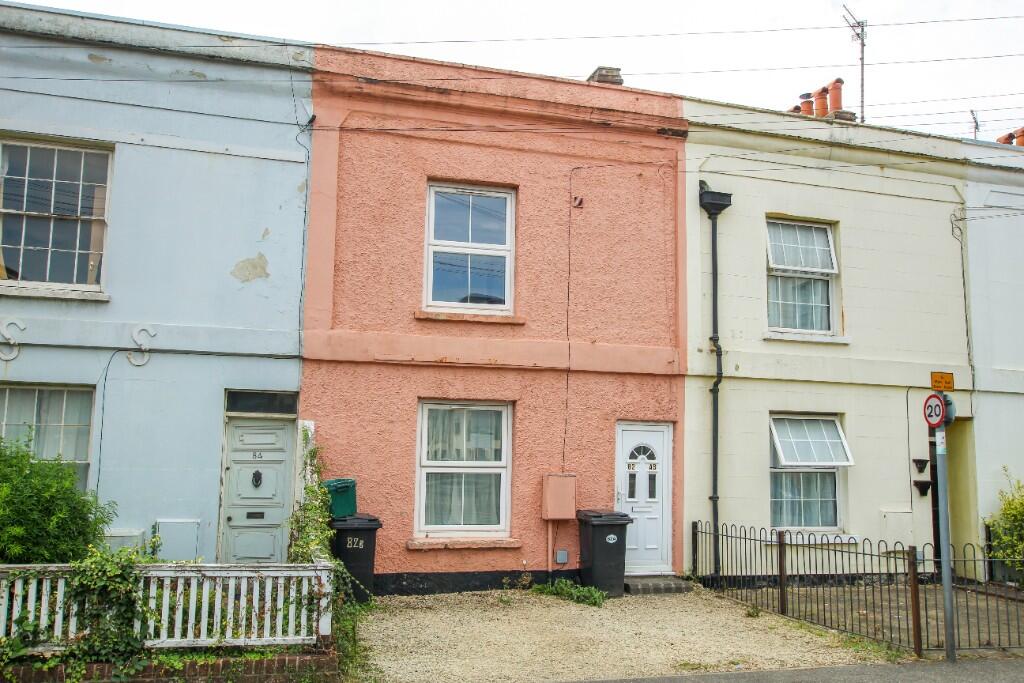 2 bed Duplex for rent in Newbury. From County Property Management - Newbury