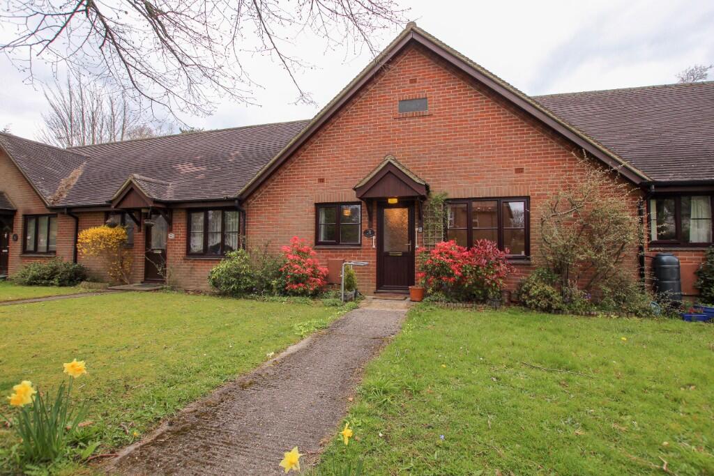 2 bed Bungalow for rent in Cold Ash. From County Property Management - Newbury