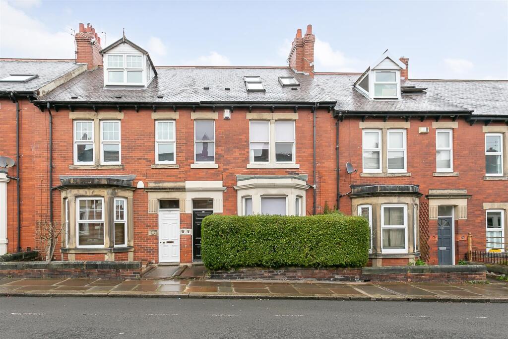 6 bed Mid Terraced House for rent in Newcastle upon Tyne. From Bailey & Co. - Jesmond