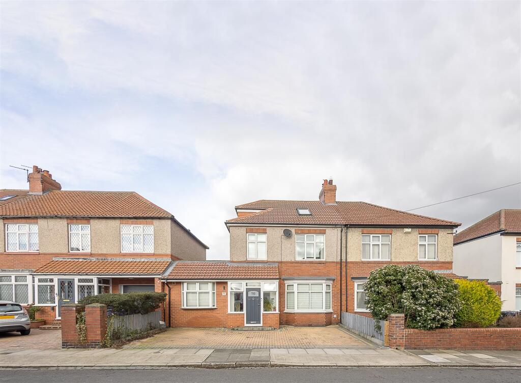 4 bed Semi Detached for rent in Longbenton. From Bailey & Co. - Jesmond 4 bed Semi Detached for rent in Longbenton. From Bailey & Co. - Jesmond