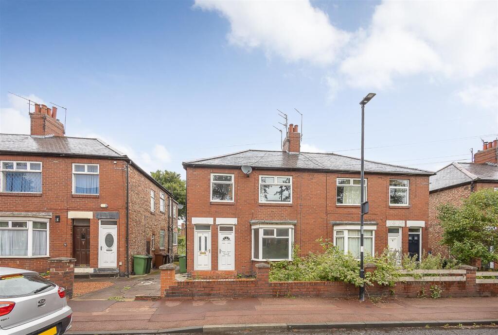 2 bed 1st Floor Flat for rent in Wallsend. From Bailey & Co. - Jesmond