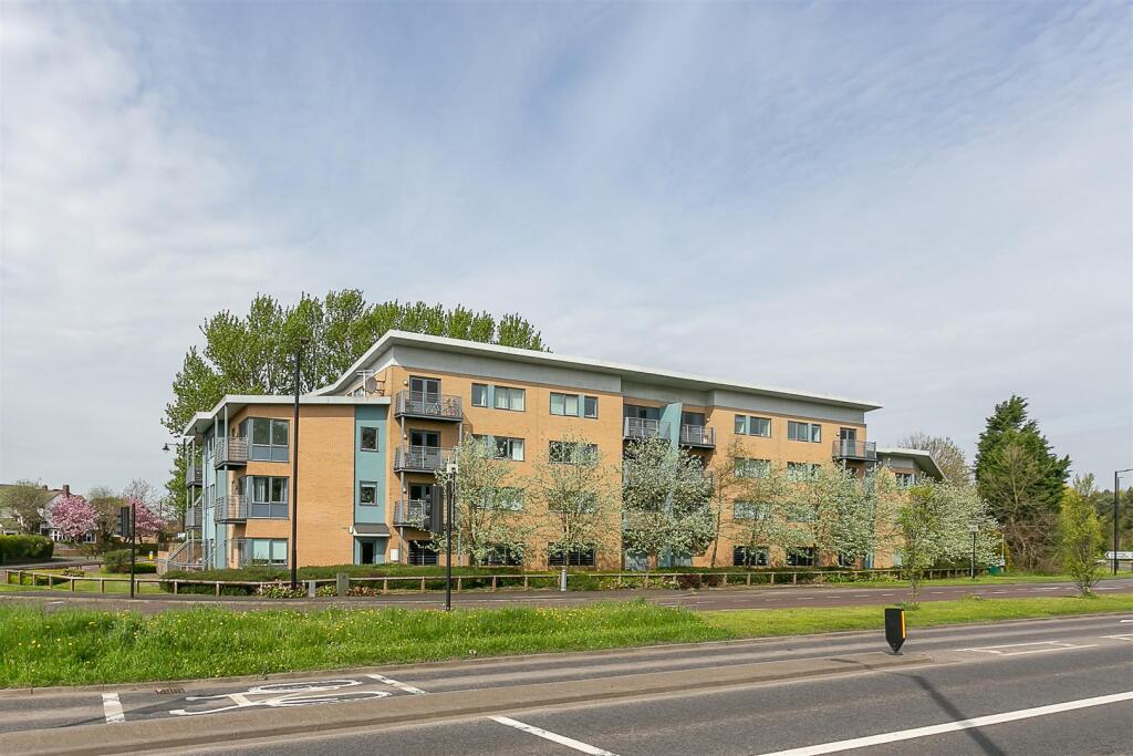 2 bed 1st Floor Flat for rent in Hazlerigg. From Bailey & Co. - Jesmond 2 bed 1st Floor Flat for rent in Hazlerigg. From Bailey & Co. - Jesmond