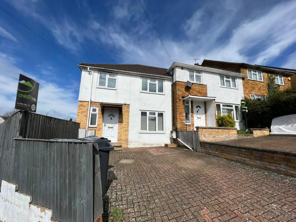 6 bed Semi Detached for rent in Downley. From Chiltern Hills - High Wycombe