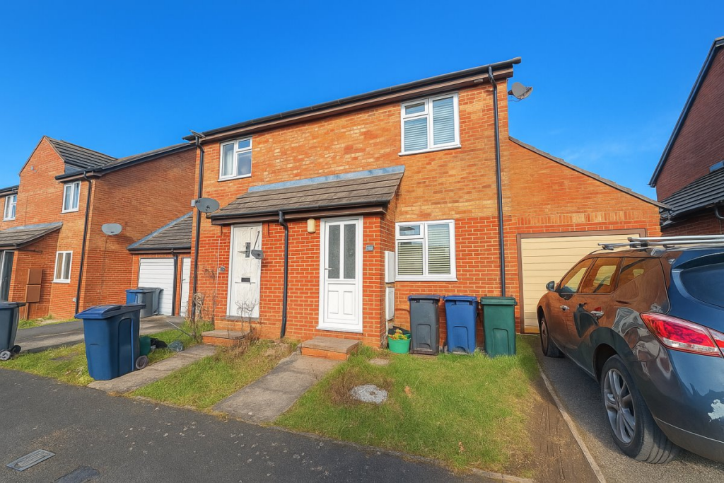 2 bed Semi Detached for rent in High Wycombe. From Chiltern Hills - High Wycombe
