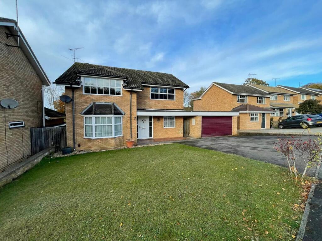 4 bed Detached for rent in High Wycombe. From Chiltern Hills - High Wycombe