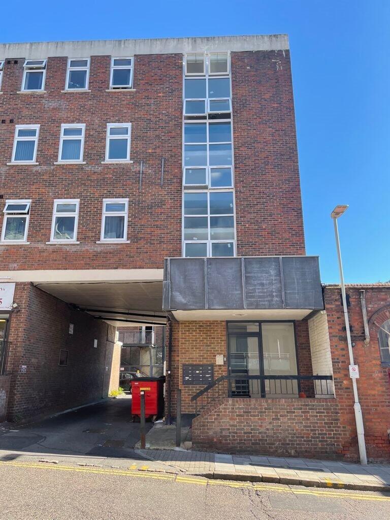 1 bed 1st Floor Flat for rent in Downley. From Chiltern Hills - High Wycombe