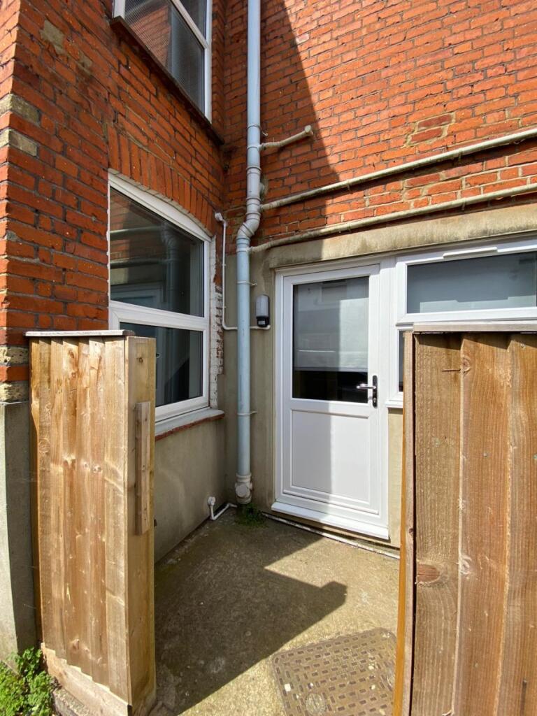 1 bed 1st Floor Flat for rent in High Wycombe. From Chiltern Hills - High Wycombe