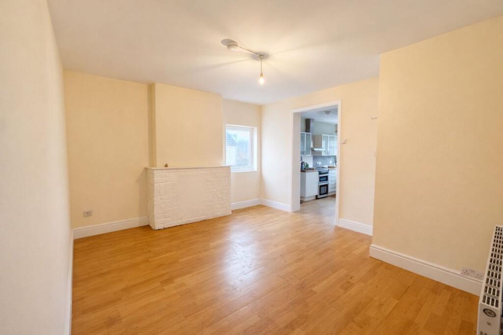 2 bed Apartment for rent in High Wycombe. From Chiltern Hills - High Wycombe